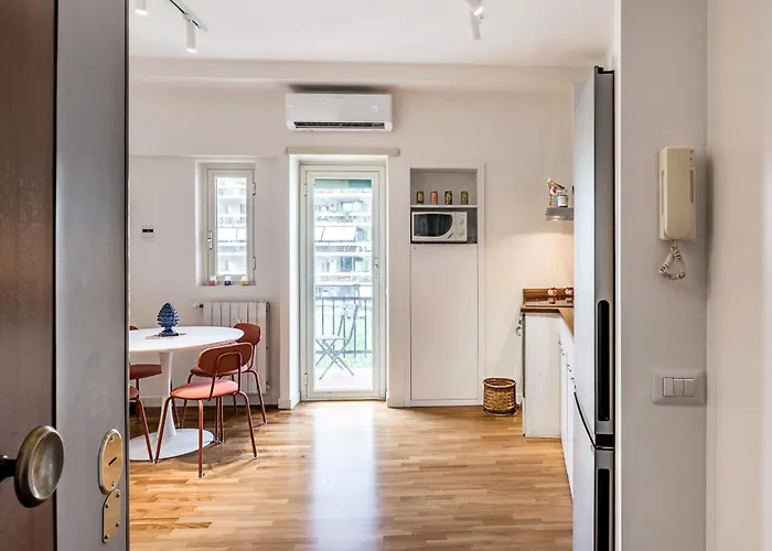 Lungotevere Bijou With Private Balcony *